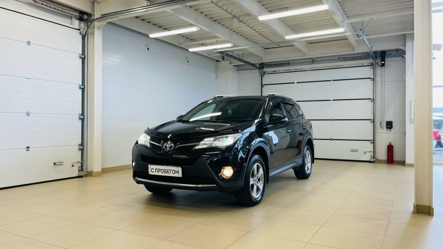 Toyota RAV4, 2015 год