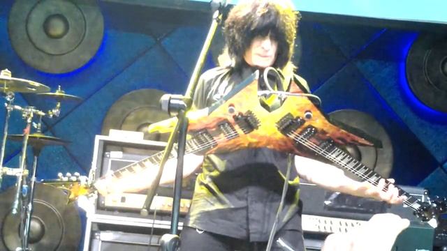 Michael angello at hard rock cafe bali смотреть онлайн