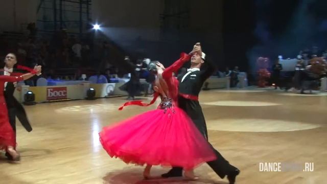 Bulgakov Maksimilian - Blohina Nataliia, Final Viennese Waltz смотреть онлайн
