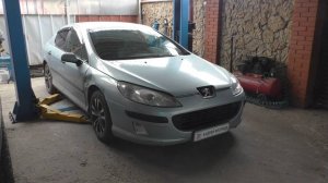 Замена втягивающего реле на стартере на Peugeot 407 1,8 Пежо 407 2005 года