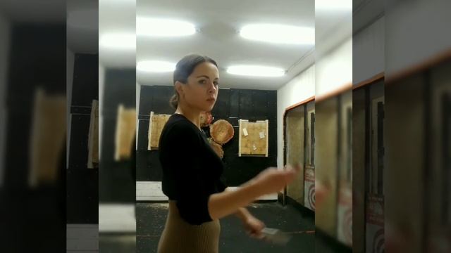 метание. танцы . девушка . смотреть онлайн