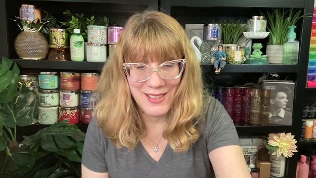 LUSH Kitchen April Unboxing - Sonic Death Monkey Is Back! смотреть онлайн