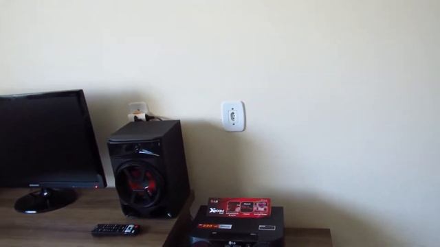 Mini System LG 220W XBoom CK43N смотреть онлайн