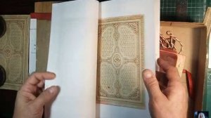 Реставрация книг дома. Реставрация книги в тканевом типографском переплете.