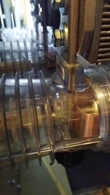 Звук работы вакуумного выключателя TEL-10 и ход подвижной части контактов #выключатель#tel-10#short смотреть онлайн