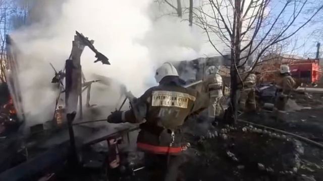 За сутки в ВКО пожарные ликвидировали 5 загораний и вынесли 4 газовых баллона смотреть онлайн