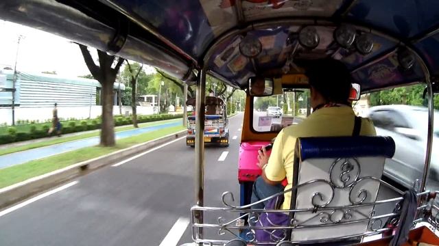 Bangkok Viaje Tuk Tuk смотреть онлайн