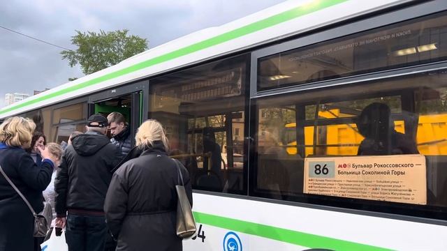 Автобус ЛиАЗ-5292.22(2-2-2) следует по маршруту 86 ”м. Б-р Рокоссовск. - 9-я ул. Сокол. Горы., 12” смотреть онлайн