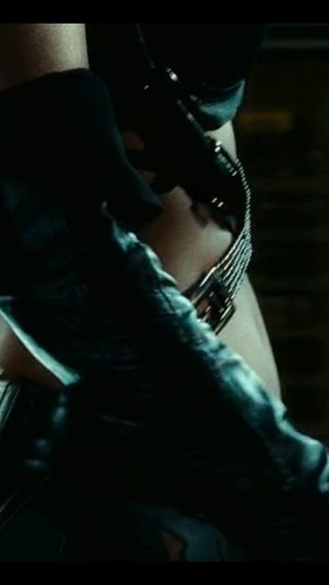 Епізод з фільму "Жінка-кішка" (2004) - ACTION! #shorts смотреть онлайн