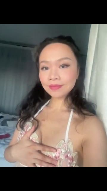 Sexy Asian girl смотреть онлайн