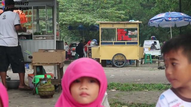 MENDADAK JOGGING DI JAKABARING смотреть онлайн