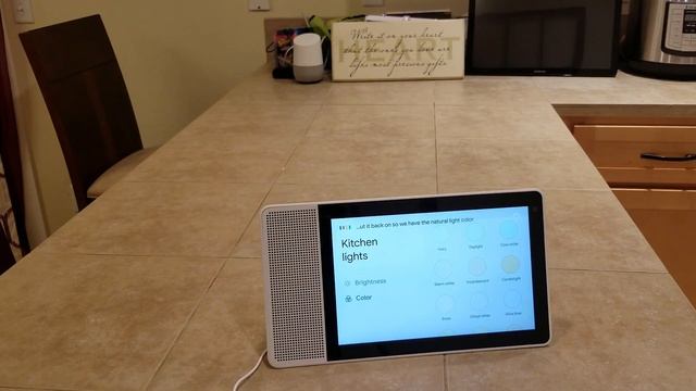 Lenovo Smart Display 10in Review смотреть онлайн