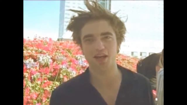 Rob... you make me smile :) [dedicated to Sweetbiss] смотреть онлайн