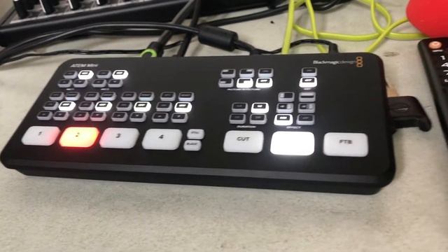 Blackmagic Design Atem mini смотреть онлайн