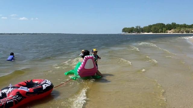 Trải Nghiệm “BIỂN” Hồ  CALAMUS Reservoir NE State Recreation Area | Cuộc Sống Ở Miền Trung Nước Mỹ