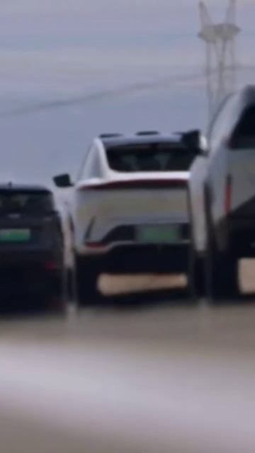 Запас хода электромобилей - жаркий тест #tesla #zeekr #volkswagen 2-я часть #shorts смотреть онлайн