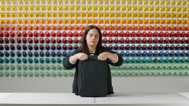 Our Most Compact Carry On Backpack for Tech | Herschel Supply Workshop смотреть онлайн