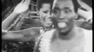Afric Simone - Hafanana