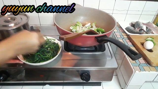 Menu Makan Siang Rumahan Sederhana