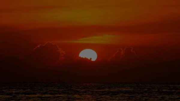 orange sun in the clouds (29-30-32hz)