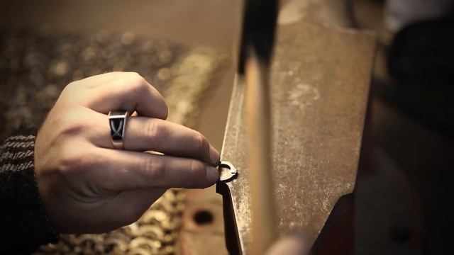 Riveted Chainmail Aventail coming to life.. "Valsgarde 6 helmet (1/11)" смотреть онлайн
