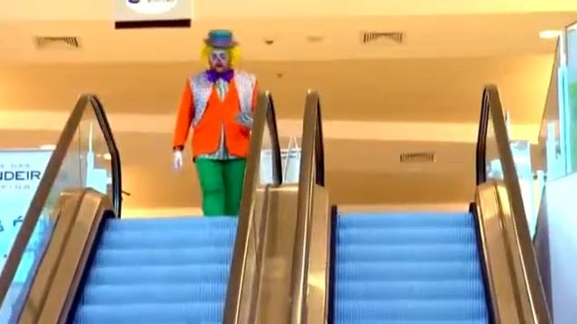 Клоун из смотреть онлайн