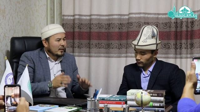 Намазы жок, хиджаб кийсе болобу? смотреть онлайн