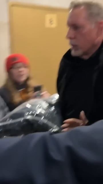 Cher Still Looks Youthful Defying Father Time At 77! #cher