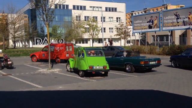 Škoda 105/120 - start a zvuk/engine start and sound смотреть онлайн