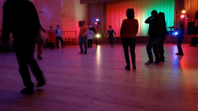 Это энергичный танец смотреть онлайн