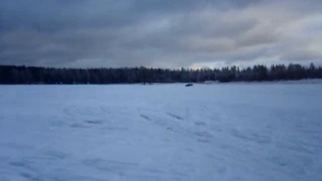 Audi A6 TDI quattro drifting on ice смотреть онлайн
