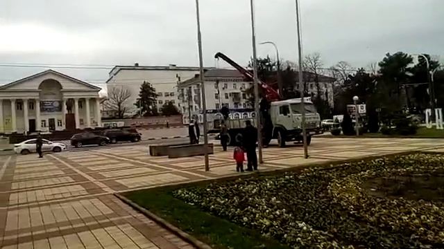 Елка в Новороссийске. Начало смотреть онлайн