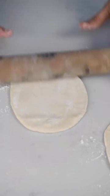 Aloo Paratha – Potato Roti Recipe #shorts