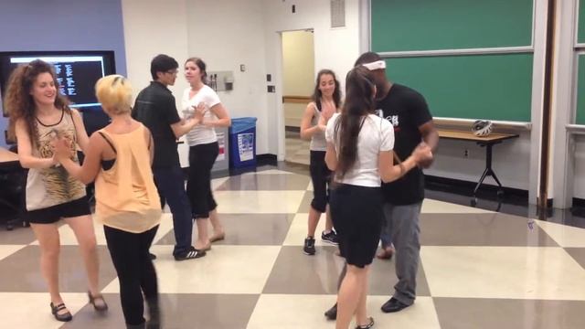 Salsa Rueda Passion Philly Class!