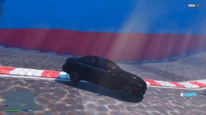 СМОЖЕТ ЛИ ГИГАНТСКИЙ FERRARI 458 ITALIA ПРОЕХАТЬ ГЛУБОКУЮ ЯМУ С ВОДОЙ В ГТА 5! ЭКСПЕРИМЕНТЫ В GTA 5