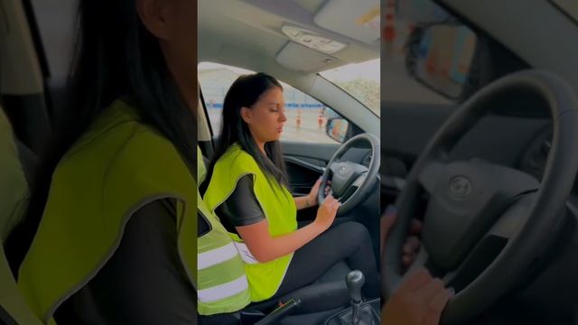 Автошкола «Орлан» У кого на какому автомобиле включается ? смотреть онлайн