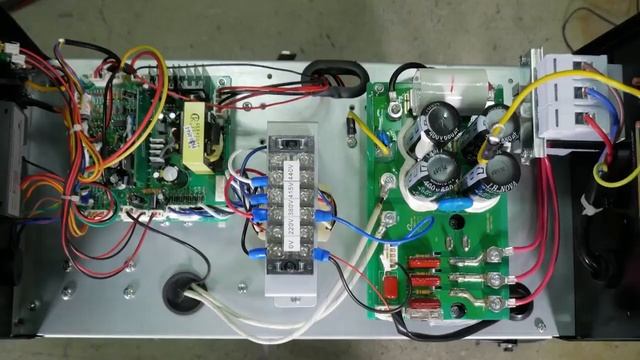 Инверторы STRONGHOLD серии M смотреть онлайн