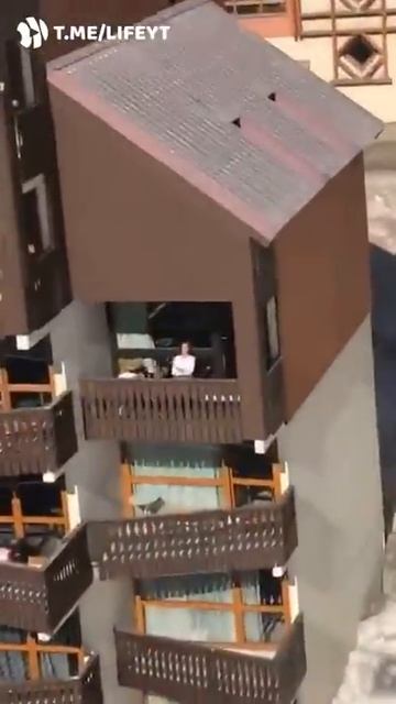 Доброе утречко любителям попить кофе на балконе. смотреть онлайн