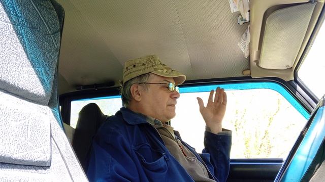 КТО ГЛУПЕЕ А КТО УМНЕЕ смотреть онлайн