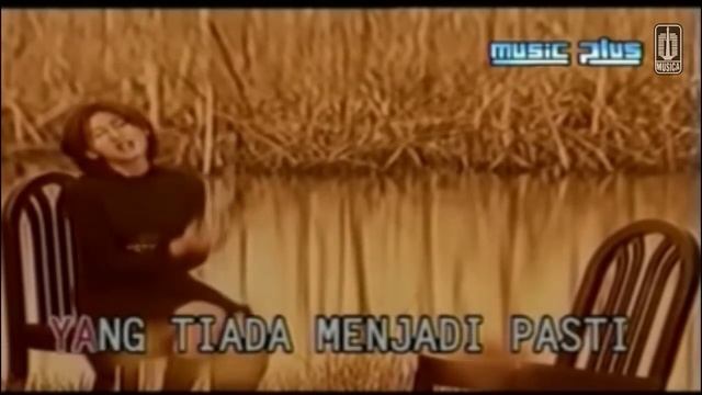 Nike Ardilla - Duri Terlindung (Official Karaoke Video) смотреть онлайн