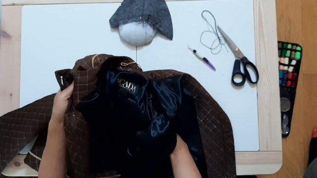 THRIFT FLIP // How to remove shoulder pads from a vintage jacket with 4 easy steps. смотреть онлайн