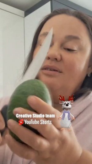 Инна Судакова креативно режет 🥑 #shorts #иннасудакова #иринаветрова #shortscomedy