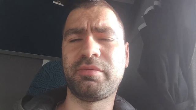 Шторку в стойло, работаю с бортовым по городу) Меняю кран печки😊 смотреть онлайн