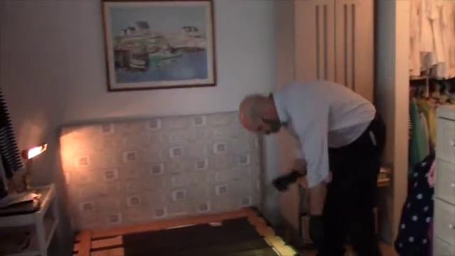 How to inspect for Bed Bugs смотреть онлайн