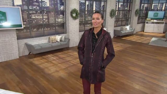 Dennis Basso Water Resistant Leopard Print Jacket with Hood on QVC смотреть онлайн