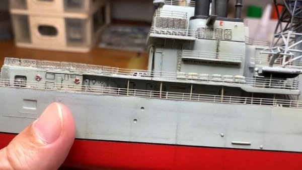 1/350 USS Ticonderoga CG-47. Mini Hobby Model build completion.
