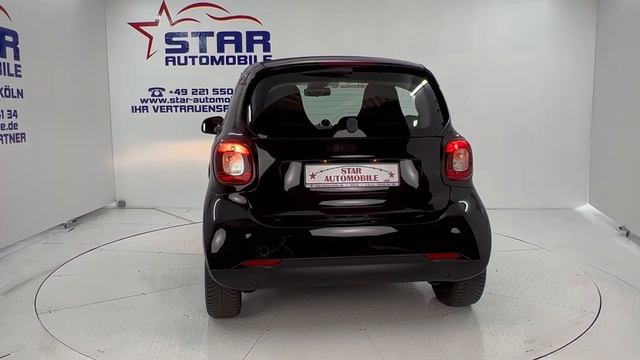 232 Smart fortwo coupe electric drive / EQ*60kW*TEMP* смотреть онлайн