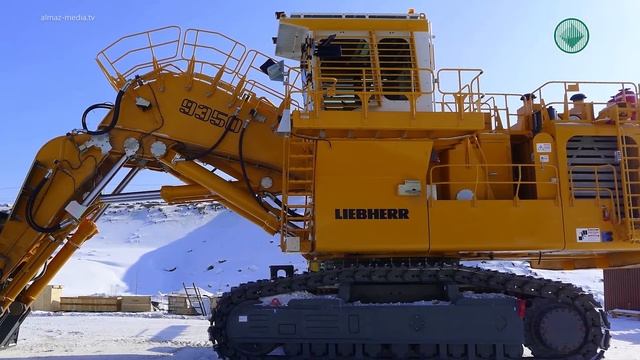 Горняки Нюрбинского комбината обновили парк своей техники смотреть онлайн