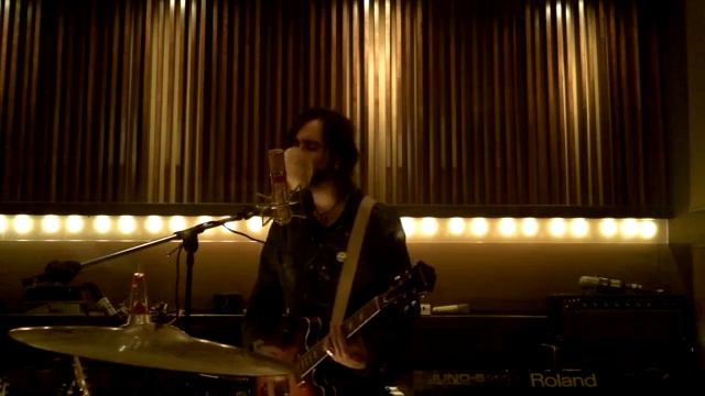 Chris Koster - I'm Your Man (Leonard Cohen cover) смотреть онлайн