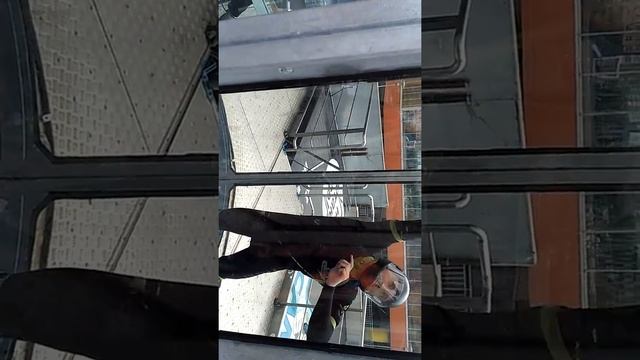 Полёт в аэротрубе в "Авиапарке" смотреть онлайн